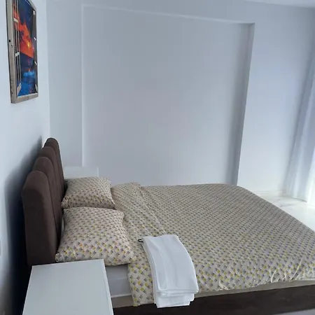 Casacris Studio Carnabel S R L Holiday home Cimpineanca
